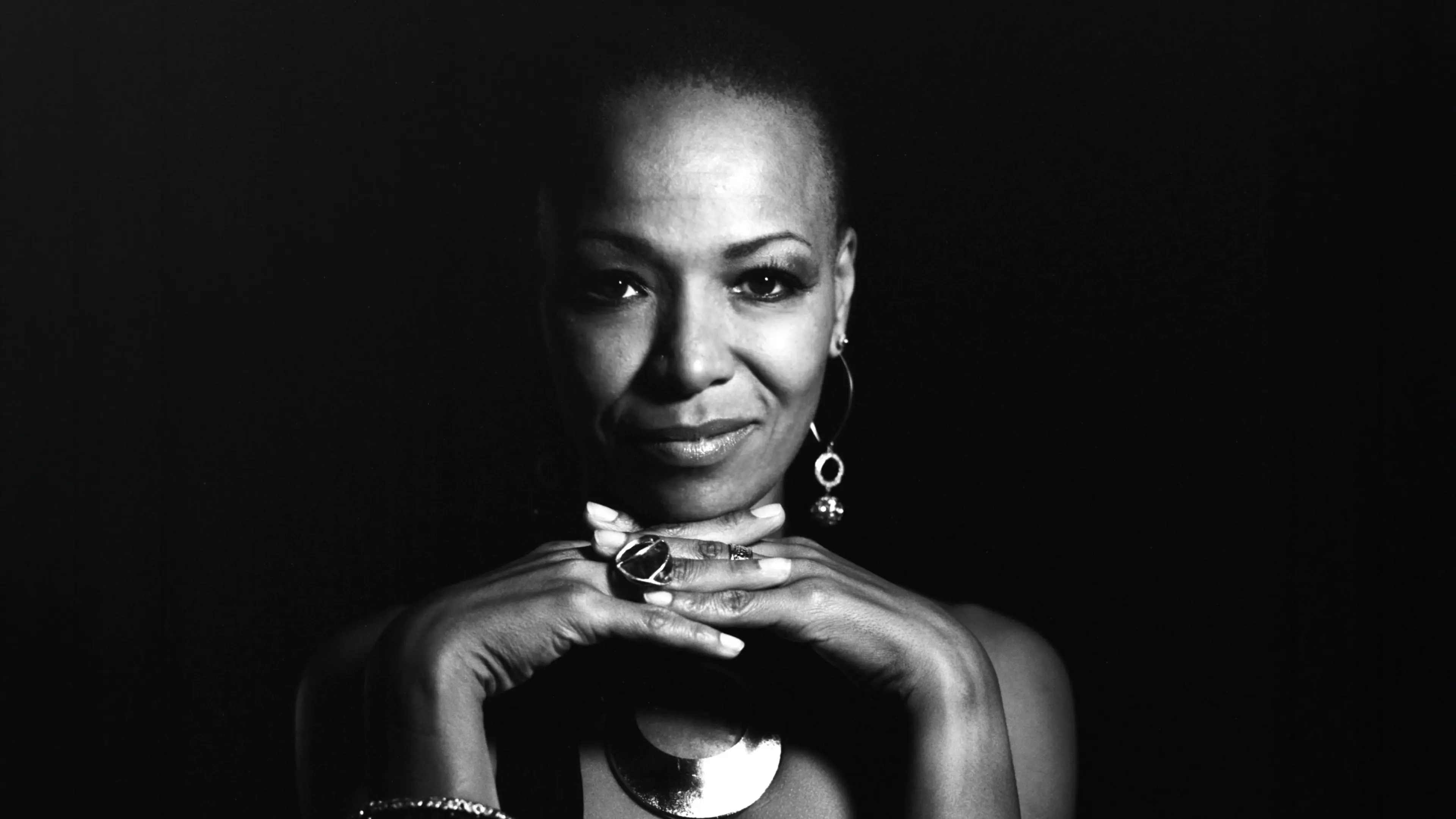 Lisa Simone - A Daughter's Tribute to Nina Simone