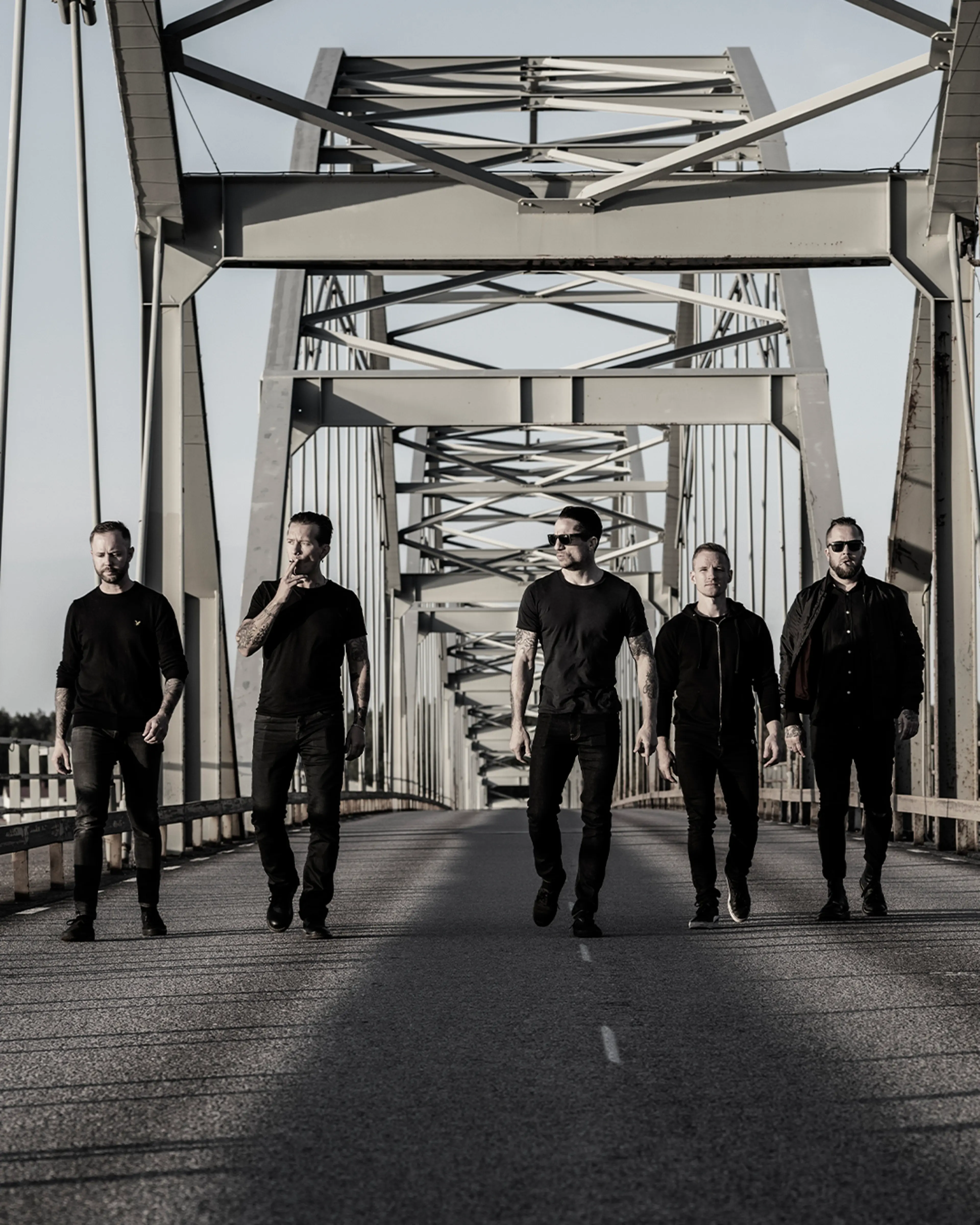 Raised Fist pressfoto 2026