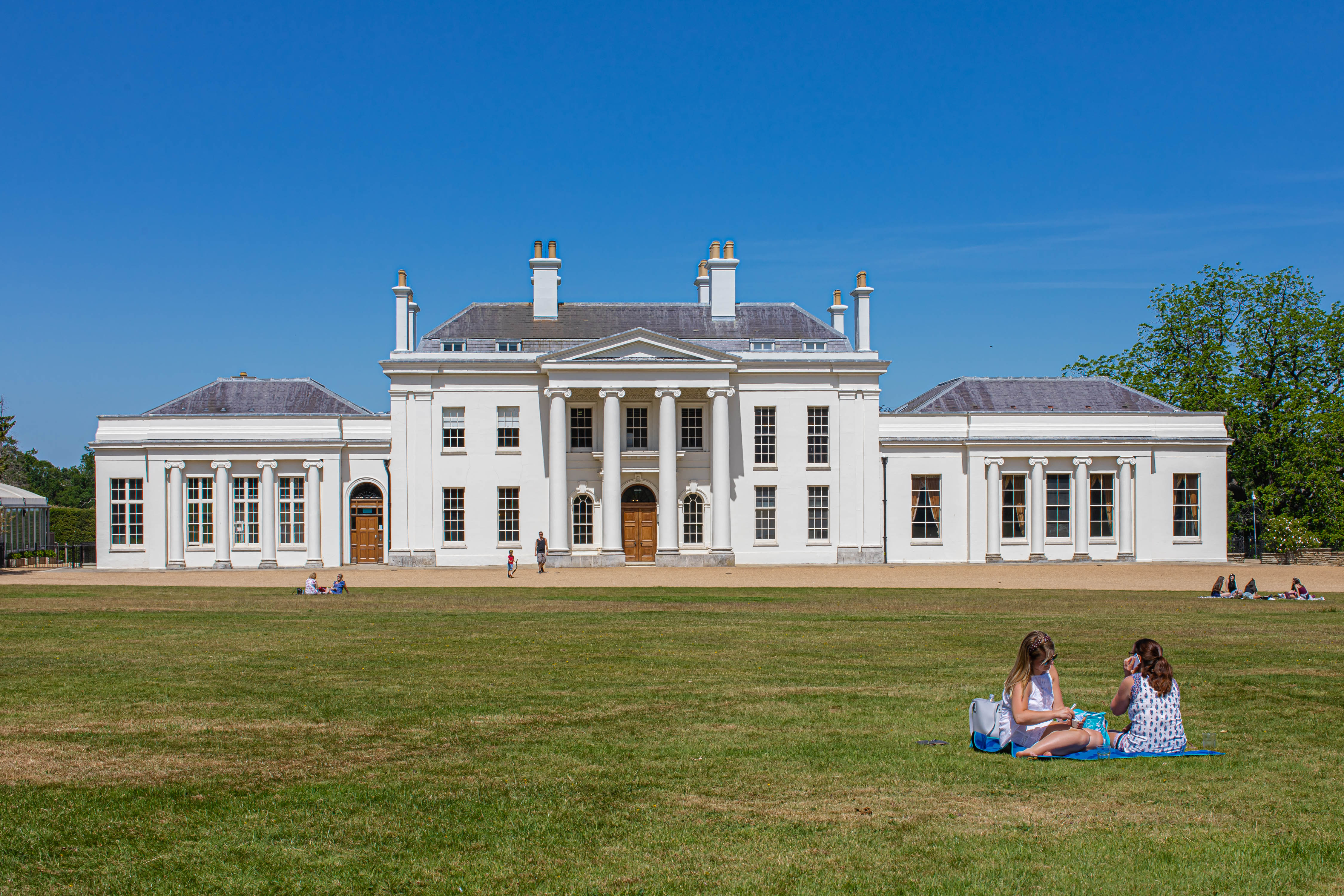 Front lawn of Hylands House, Hylands Estate