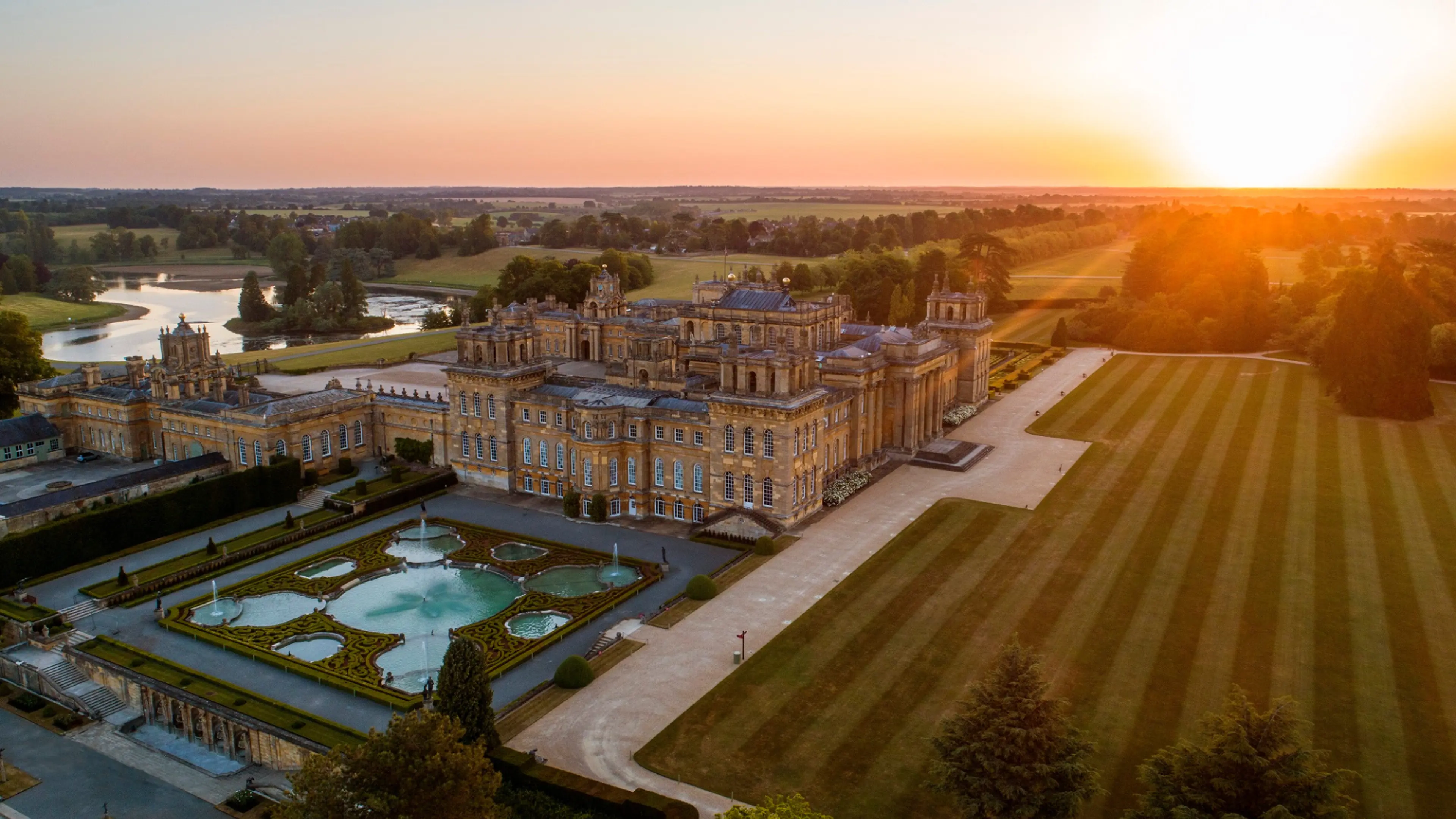 Sun setting over Blenheim Palace 