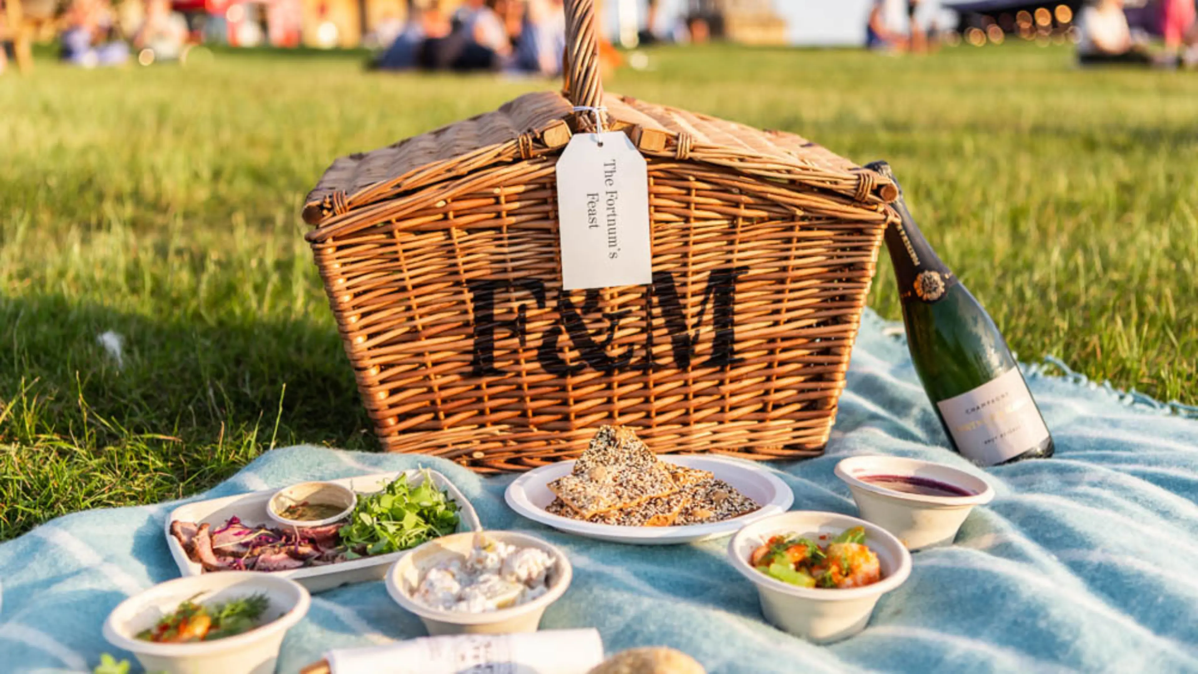 Fortnum & Mason Hamper and food